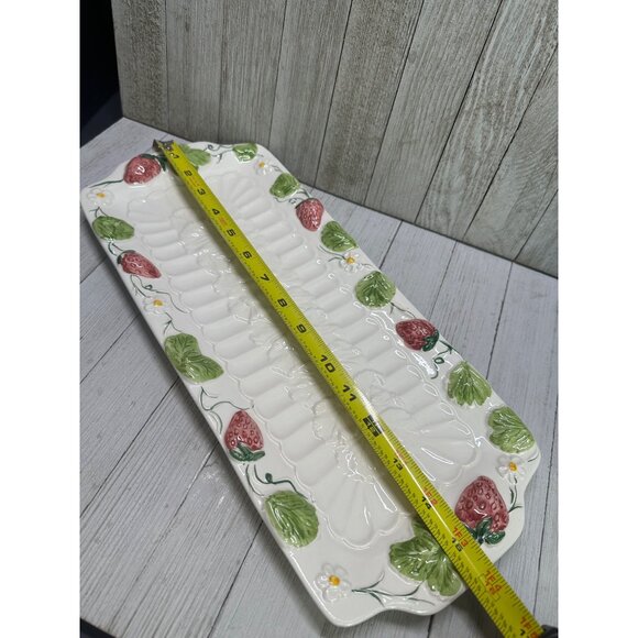 Vtg Neuwirth Serving Tray Porcelain Embossed Strawberry 15.5" x 6.5" Portugal - Picture 3 of 4